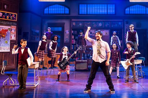  School of Rock ¡Una comedia musical que te hará saltar del asiento!